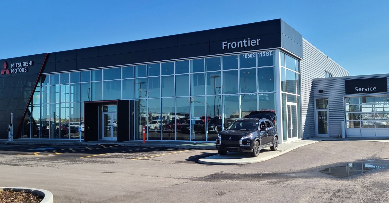Frontier Mitsubishi Service Bay